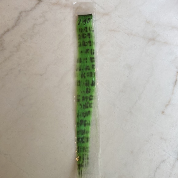 16" synthetic hair / clip on extension - Picture 6 of 11